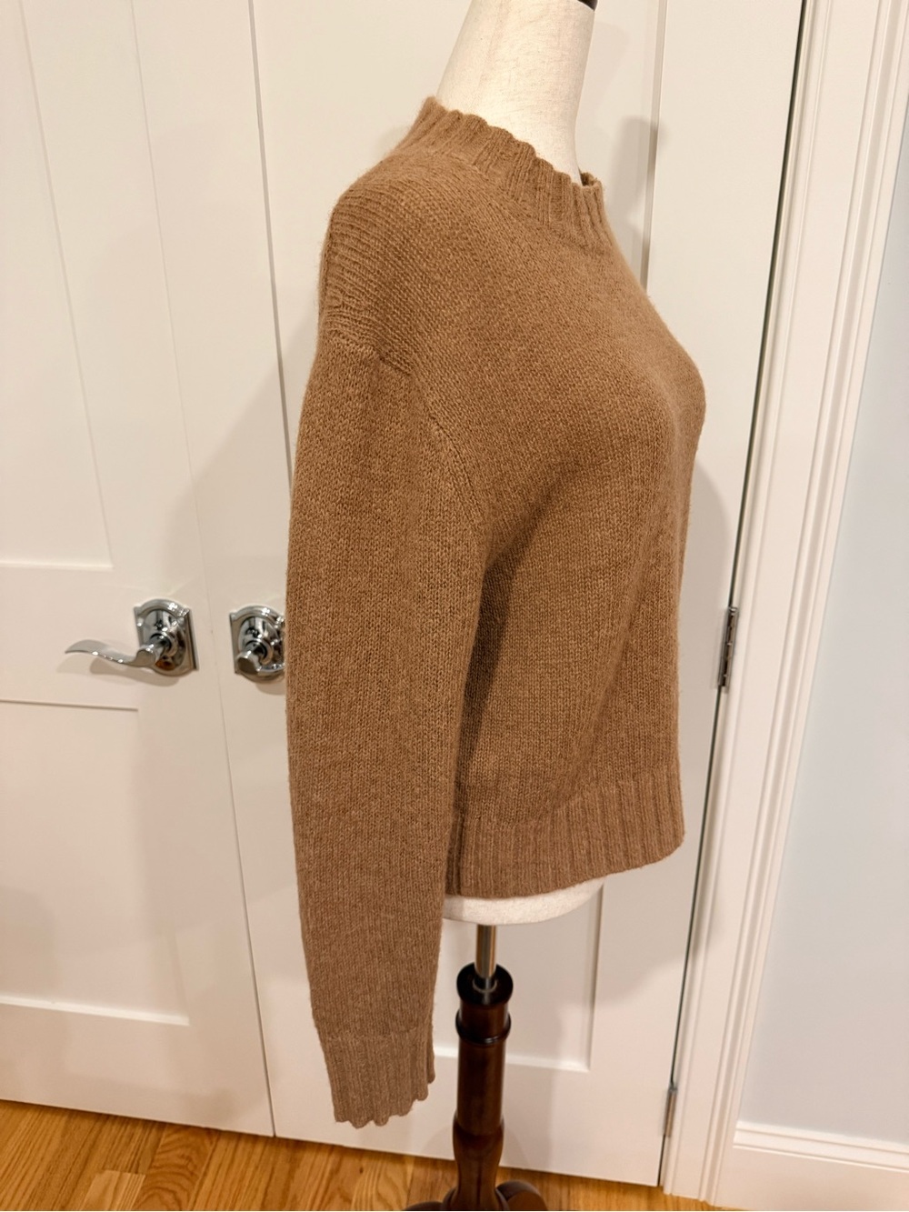 Everlane Alpaca Cropped Camel Crewneck Sweater - Picture 14 of 15